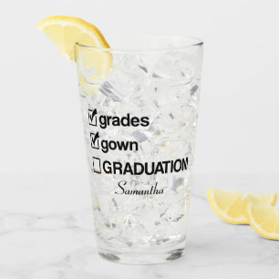 Copo De Pint Presente de Graduação de Nome Personalizado Form