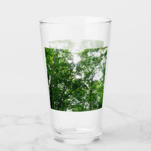 Copo De Pint Procurando Árvores de Verão