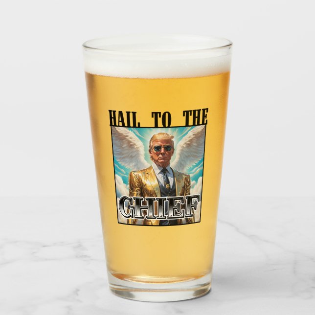 Copo De Pint Salve ao chefe - Trump 2024 (Frente (Preenchido))