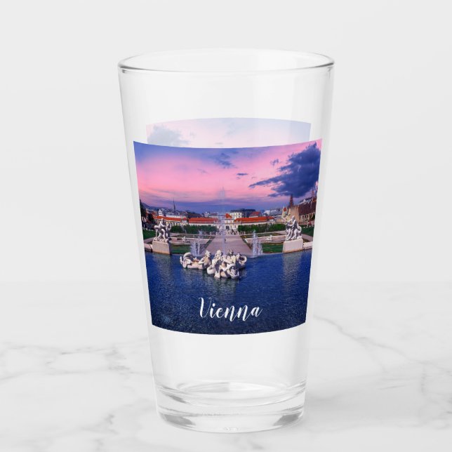 Copo De Pint Sunset over fountain em Viena (Frente)