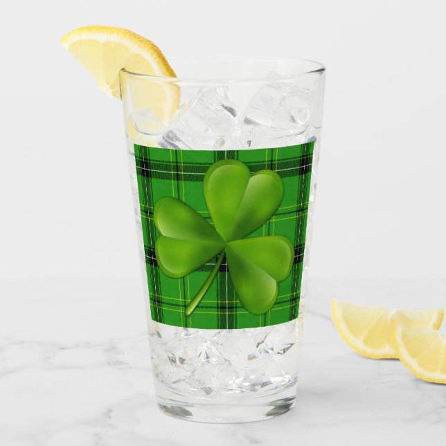 Copo De Pint Trevo Verde Brilhante de 3 folhas na Xadrez Tartan (Gelo frontal)
