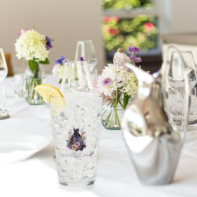 Copo De Pint Vestido preto com flor de casamento rosa (Criador carregado)