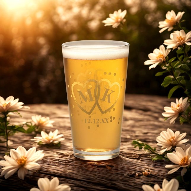 Copo De Pint Vidro Dourado Corações do Casamento (Celebrate your anniversary in the form of this glass. You can add your initials and wedding)