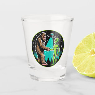 Copo De Shot Aliança de Alienígena Bigfoot - Engraçado Cryptid