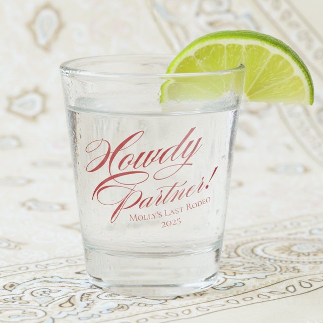 Copo De Shot Bachelorette de Parceiro Red Howdy Personalizado (Howdy Partner Western Bachelorette Shot Glass)