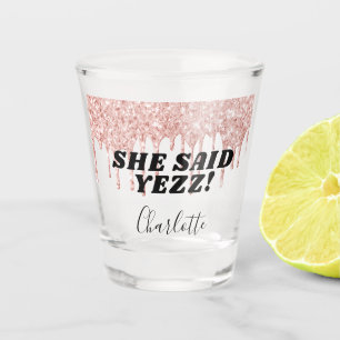 Copo De Shot Brilho dourado rosa pinga noiva ela disse sim nome