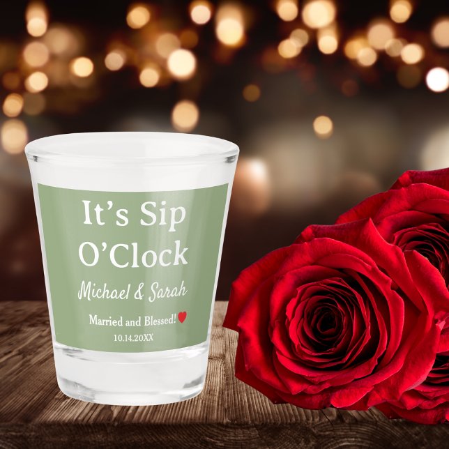 Copo De Shot Casamento Rústico Sage Verde É Hora de Beber Perso (Criador carregado)