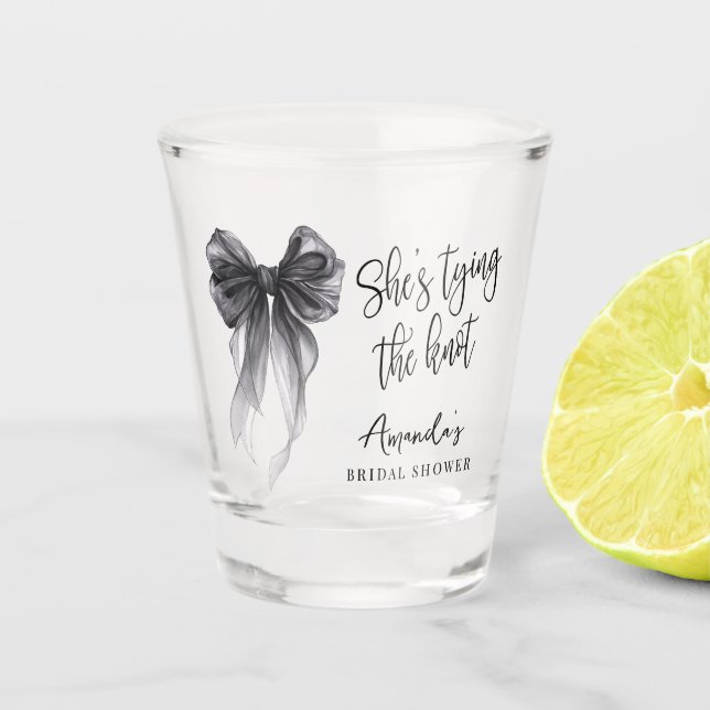 Copo De Shot Chuva de Presentes da Noiva com Laço Preto Ela est (Frente)
