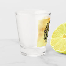 Copo para Shot com Mandala Preta em Fundo Dourado