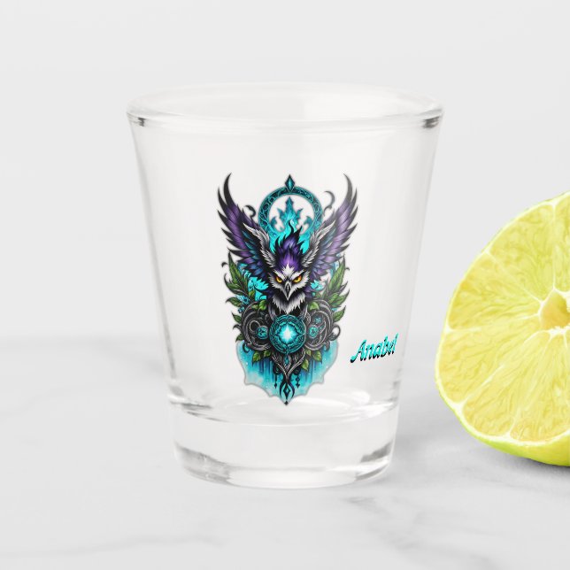 Copo De Shot Coruja com elementos mágicos. (Frente)