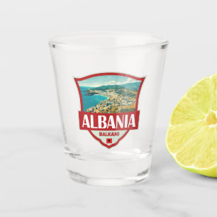 Copo De Shot Crachá Retroativo de Ilustração da Albânia
