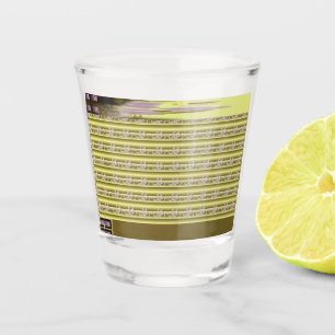 Copo De Shot design de um vaso com flores nele
