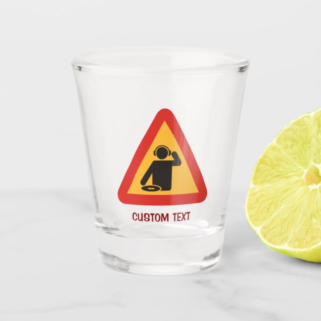 Copo De Shot DJs Perigosos no Trabalho (Frente)