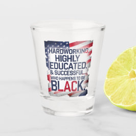 Copo De Shot Duro trabalhando, altamente instruído e bem-sucedi