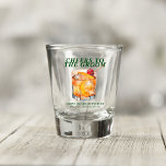 Copo De Shot Fim de Semana de Solteirão com Coquetel Old Fashio<br><div class="desc">O conjunto "Old Fashioned Bachelor Party" é uma coleção ousada e atemporal, projetada para um fim de semana de estilo clássico e diversão inesquecível. Centrado em uma rica paleta de cores inspirada no vintage e apresentando uma impressionante aquarela de um coquetel clássico, essa coleção captura o espírito de uma celebração...</div>