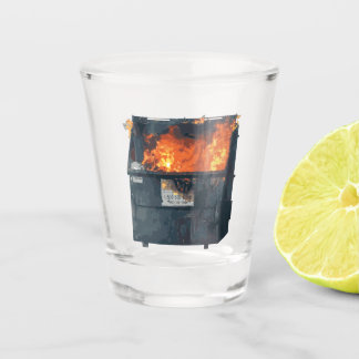 Copo De Shot Fogo no Lixo - bagunça engraçada