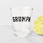 Copo De Shot Grumpa Funny Novelty Grumpy Avô Graphic Black<br><div class="desc">Grumpa Novelty Engraçado para Vovô Gráfico de Vidro Fotografado Preto e Branco</div>