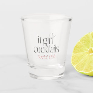 Copo de Shot It Girl Cocktails Social Club