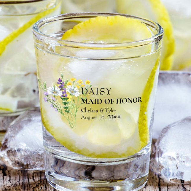 Copo De Shot Madrinha de casamento Personalizada de Casamento d (Keepsake shot glass for your Maid of Honor with bouquet of wildflowers
)