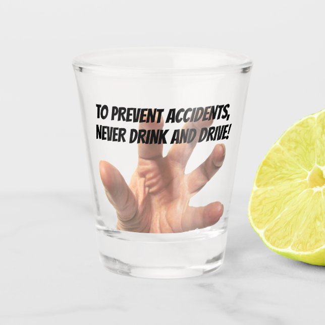 Copo De Shot Mão no Vidro Fotografado (Frente)