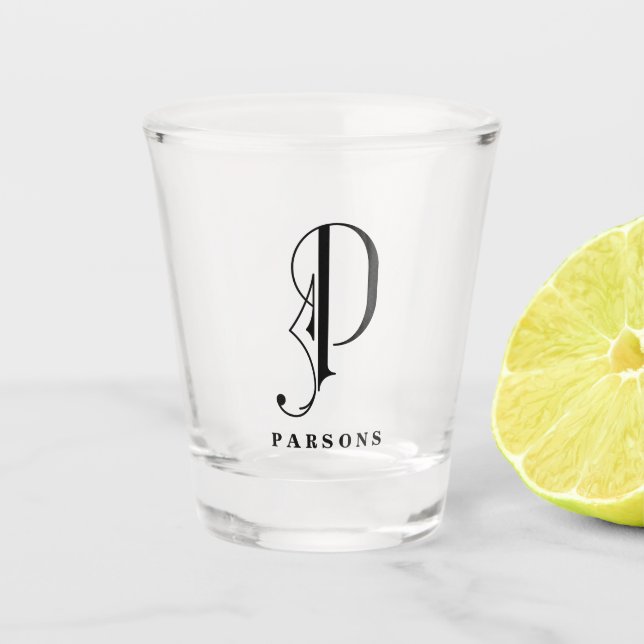 Copo De Shot Monograma Personalizado - Letra P com Sobrenome (Frente)