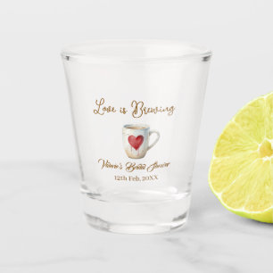 Copo De Shot O amor está preparando caneca de café branco coraç