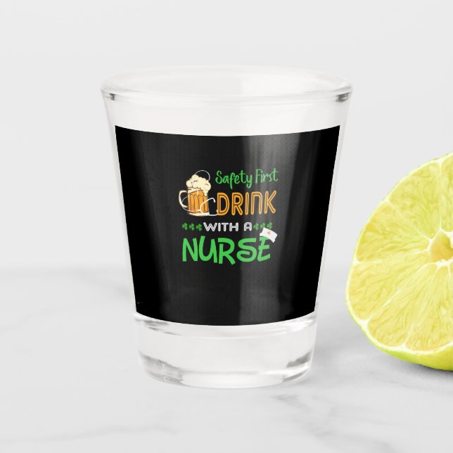 Copo De Shot Presente de Enfermeira | Segurança Primeira Bebida (Frente)