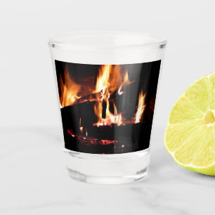 Copo De Shot Registros na fotografia de fogo quente da Lareira