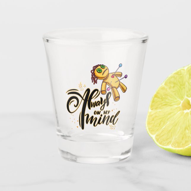 Copo De Shot Sempre na minha mente Dia de as Bruxas engraçado V (Frente)