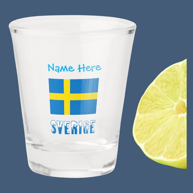 Copo De Shot Sverige Svenska Flagga Blue Personalizado (Shot glass with Swedish flag and the word SVERIGE in snow capped letters. Add a name above.)