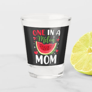 Copo De Shot Uma em uma festa de Melon Mãe B-Day