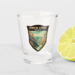 Copo De Shot Verdon Gorge France Viagem Art Vintage<br><div class="desc">Verdon Gorge num estilo de arte vetorial. O Gorge de Verdon é um desfiladeiro fluvial no sudeste da França. É um dos maiores canyons da Europa.</div>