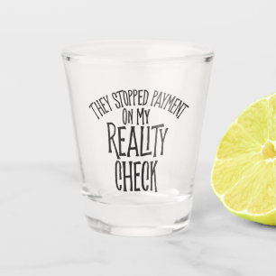 Copo De Shot Verificação de Realidade
