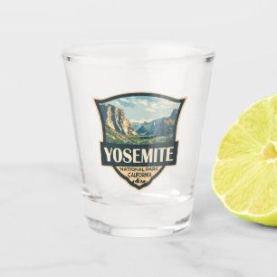Copo De Shot Yosemite National Park Illustration Retro Crachá