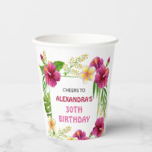 Copos de festa de aniversário com flores tropicais