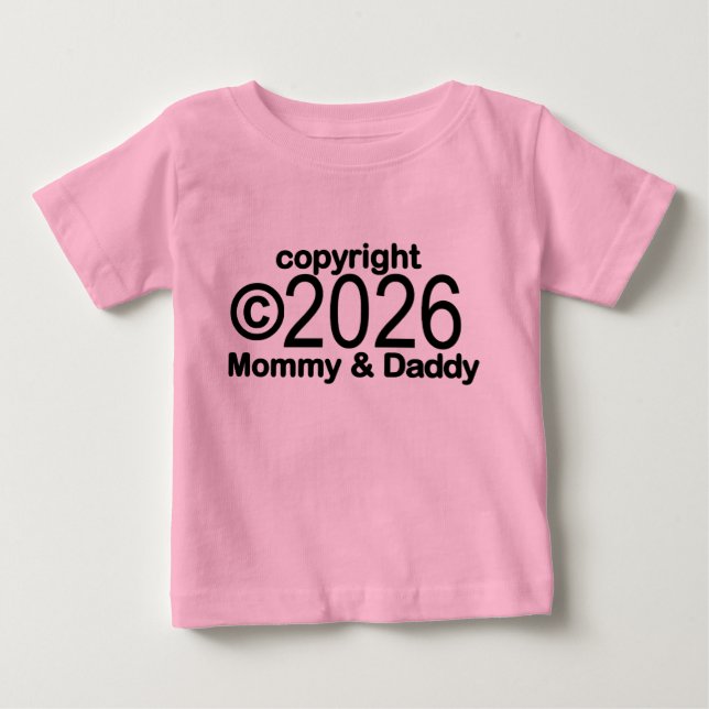 Copyright 2022 Camiseta do Bebê da Mamãe e do Papa (Frente)