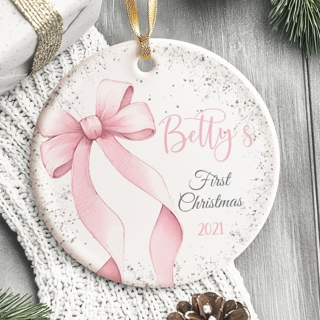 Coquette do Arco de Ornamento do Bebê (Baby's First Christmas Ornament Bow Coquette)