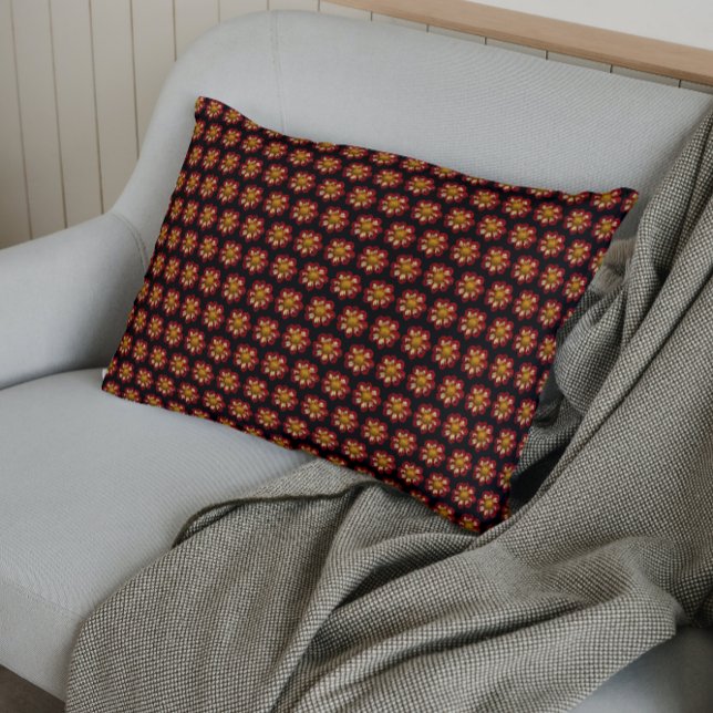 Cor Vermelha Dahlia Padrão Floral em Preto (In Situ)