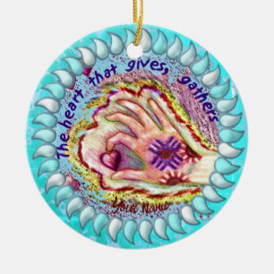 Coração dá aos gansos ornamento cristão