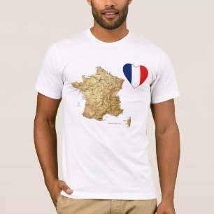Coração da bandeira de France e t-shirt do mapa