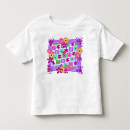 CORAÇÃO E FLORES T-Shirt