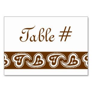 Corações doces de Paisley no cartão da mesa do