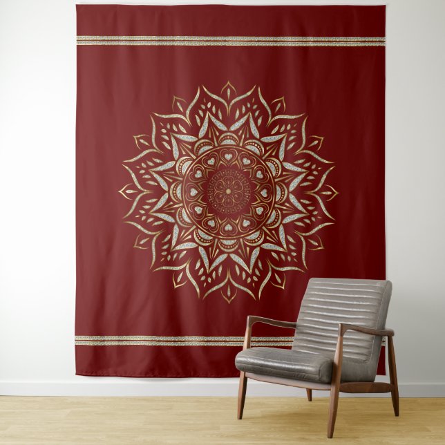 Corações Mandala em uma tapeçaria preta (In Situ)