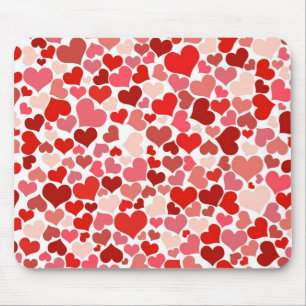 Corações vermelhos no Mousepad branco