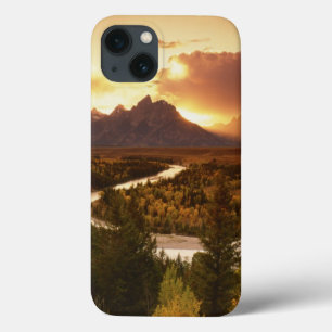 Cordilheira Teton ao pôr do sol, a partir do rio S