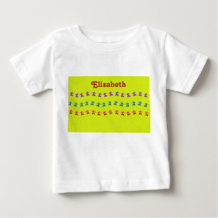 Corra com uma camiseta de bebês de cachorrinhos