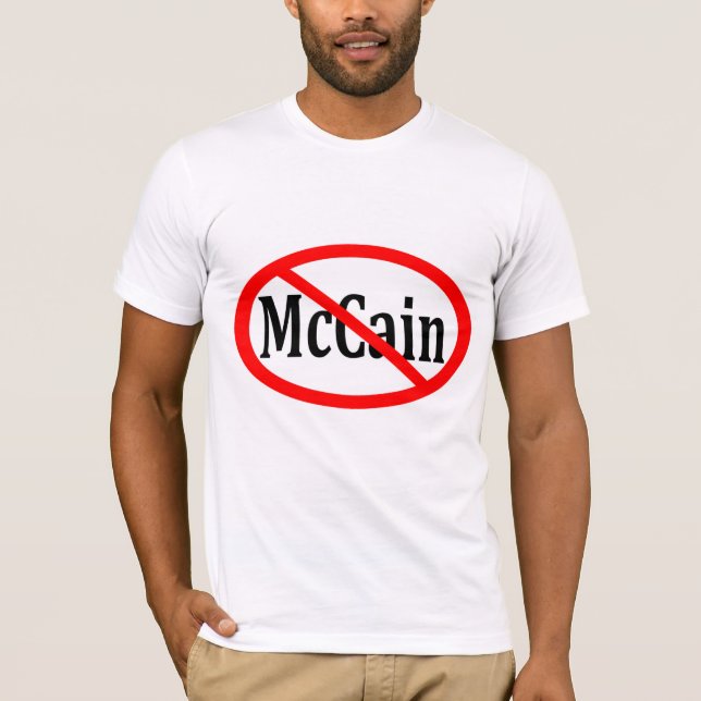 Corte vermelho através da camisa de McCain (Frente)
