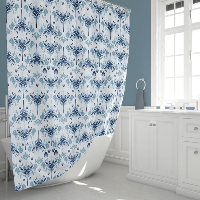 Cortina Para Box Azul floral geométrico (Blue Floral Garden Arts And Crafts Geometric Shower Curtain by Studio Posies.)