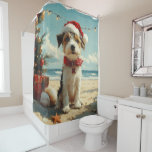 Cortina Para Box Fio Fox Terrier Dog Christmas Vintage Beach<br><div class="desc">Traga o calor dos feriados para a costa com esta charmosa design inspirada na vintagem, que apresenta um cão festivo sentado numa praia serena. Com um clássico toque de feriado de tons nostálgicos e vibrações costeiras, esta trabalho de arte captura a magia do Natal pelo mar. Perfeito para espalhar alegria...</div>