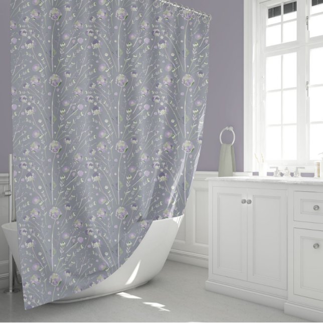 Cortina Para Box Flores de Aquarela Roxo Elegante (Elegant Lavender Purple Sage Watercolor Flowers Shower Curtain from Studio Posies.)